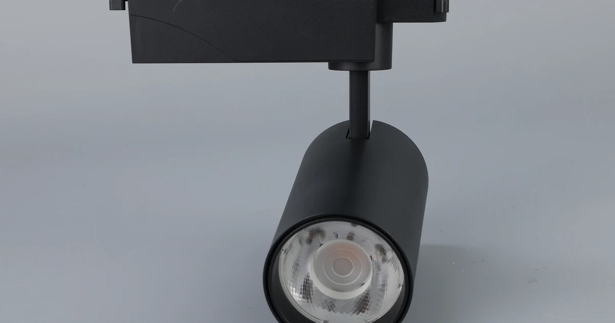 LED Track Spotlight DGD-003 - KELVANO commercial lighting
